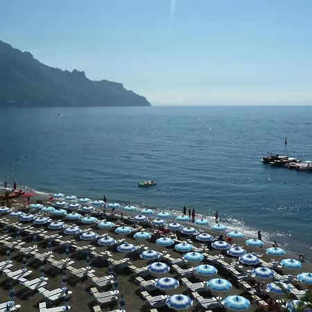 Sea View Apartmán *