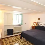 Sea View Apartment *