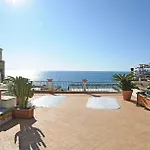 Sea View Apartment *